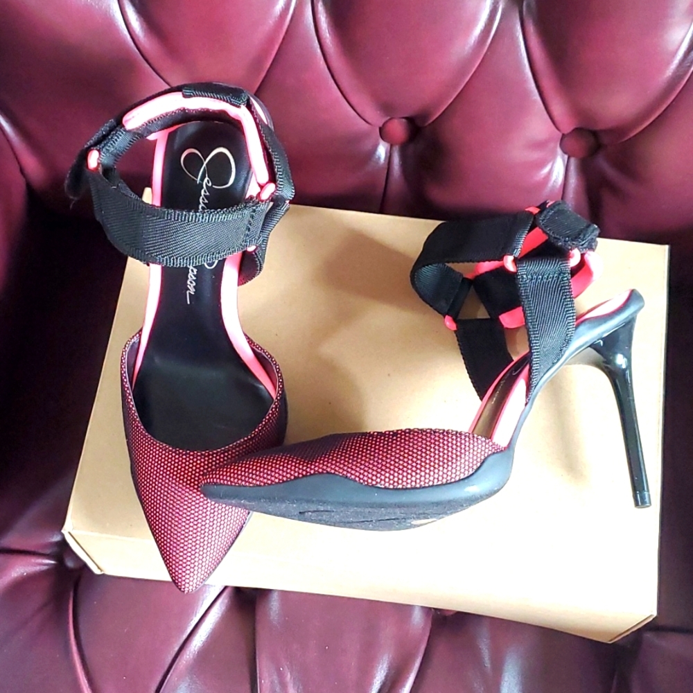 JESSICA SIMPSON WOMEN'S SPOTR STYLE HEELS SHOES SIZE 6 NEW